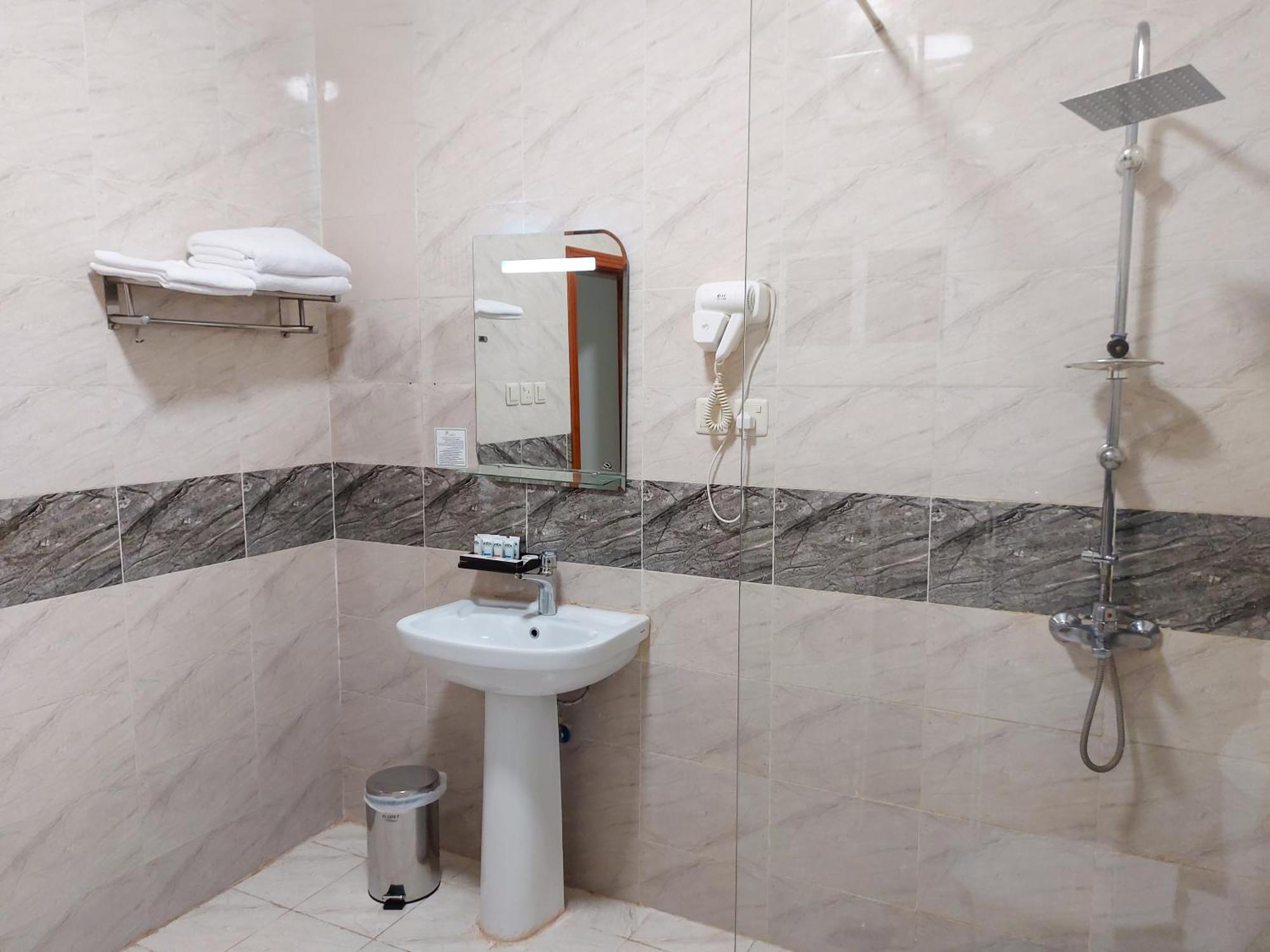 Iwan Alandalusia Alrehab Aparthotel Jeddah Exterior photo