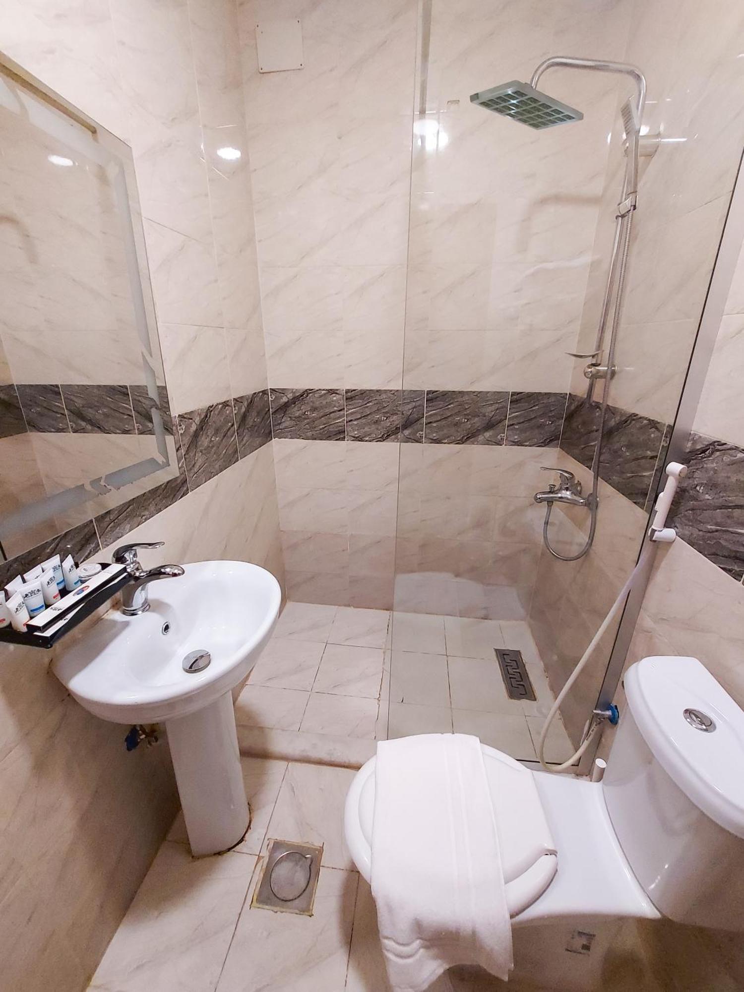 Iwan Alandalusia Alrehab Aparthotel Jeddah Exterior photo